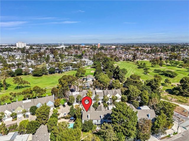 6073 Loynes 32, Long Beach, CA 90803