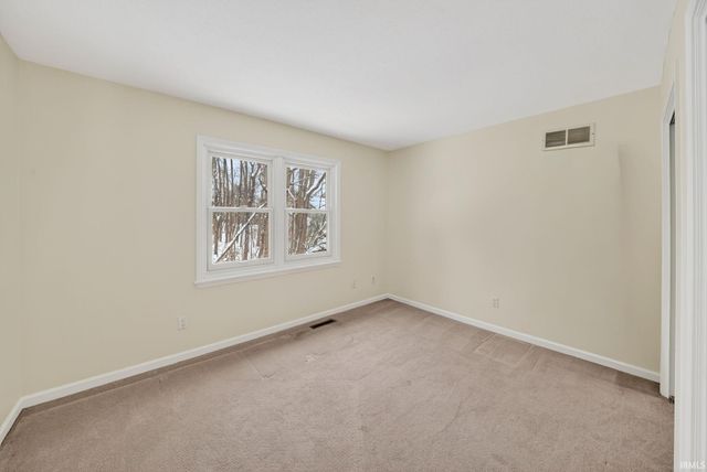 15731 Cedar Cove Drive, Granger, IN 46530