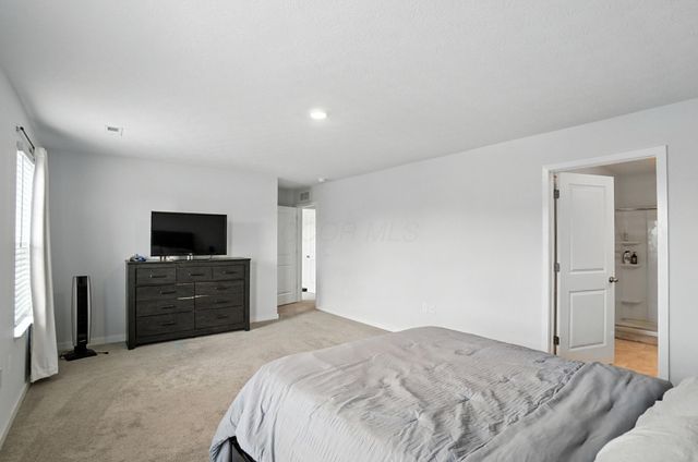3728 Miltonsburg Drive, Grove City, OH 43123