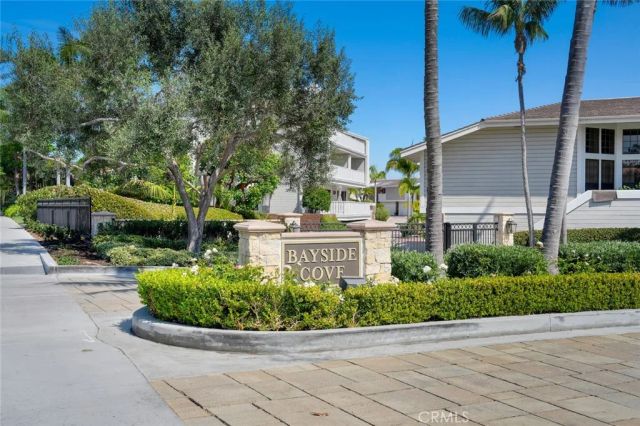 981 Bayside Cove 405, Newport Beach, CA 92660