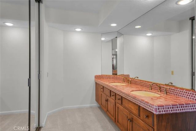 981 Bayside Cove 405, Newport Beach, CA 92660