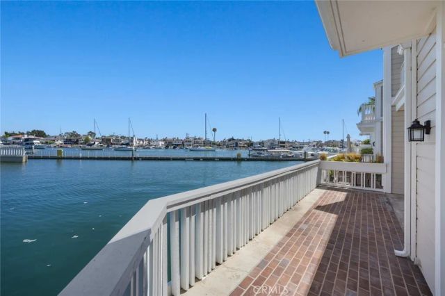981 Bayside Cove 405, Newport Beach, CA 92660