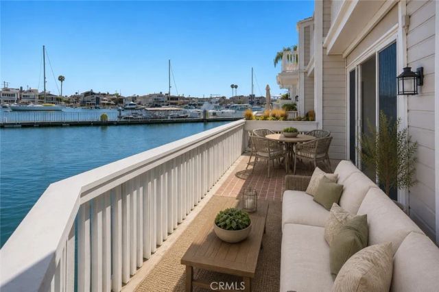 981 Bayside Cove 405, Newport Beach, CA 92660