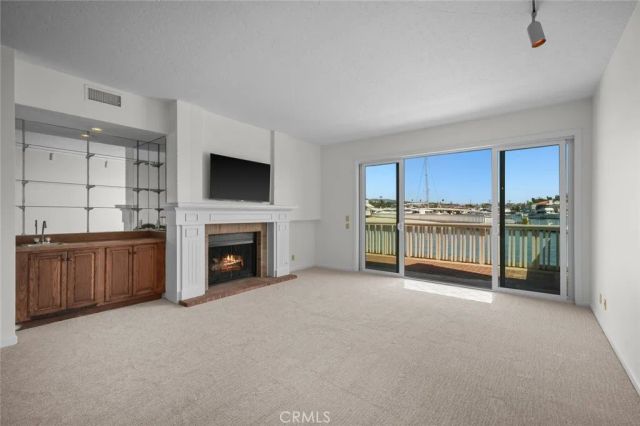 981 Bayside Cove 405, Newport Beach, CA 92660
