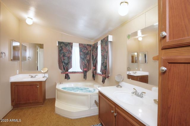 7865 CHRISTMAS TREE Road, Show Low, AZ 85901