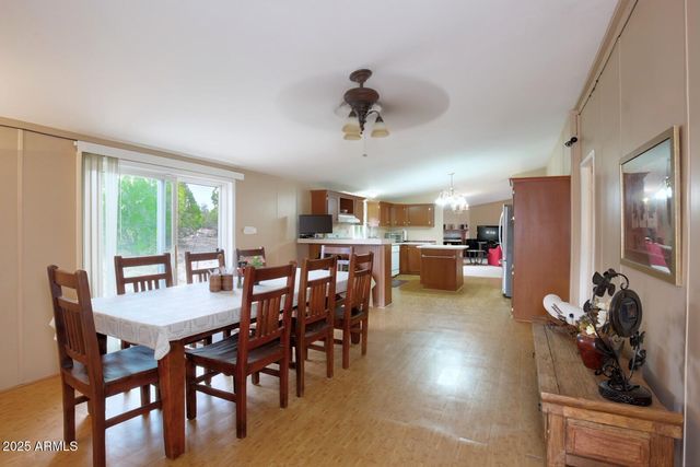 7865 CHRISTMAS TREE Road, Show Low, AZ 85901