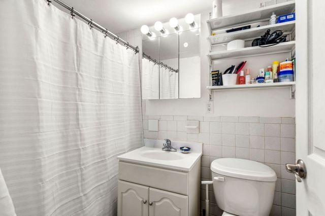 1025 Hancock St 13B, Quincy, MA 02169
