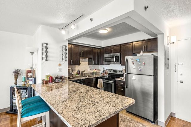 1025 Hancock St 13B, Quincy, MA 02169