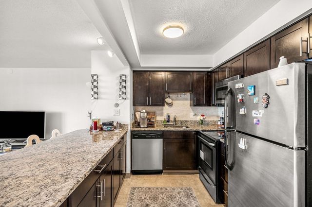 1025 Hancock St 13B, Quincy, MA 02169