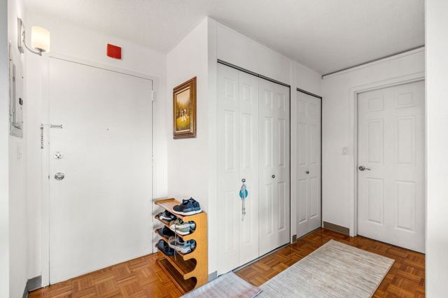 1025 Hancock St 13B, Quincy, MA 02169
