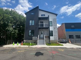 11-13 Barnard St 11, West Springfield, MA 01089