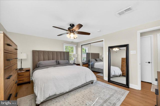 4112 MAJESTIC LN, Fairfax, VA 22033