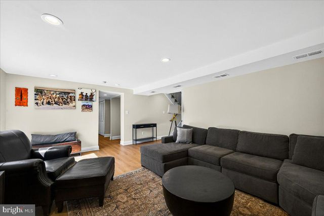 4112 MAJESTIC LN, Fairfax, VA 22033