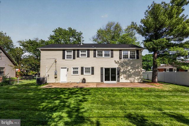 4112 MAJESTIC LN, Fairfax, VA 22033