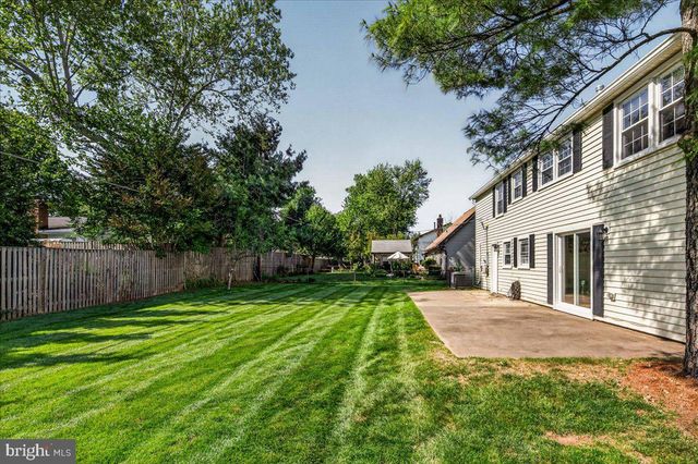 4112 MAJESTIC LN, Fairfax, VA 22033