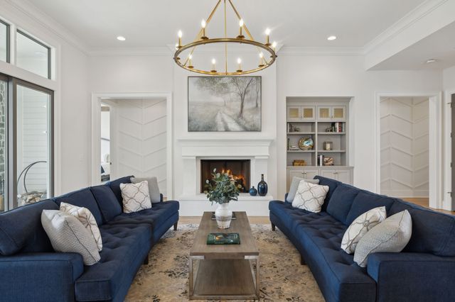 8118 Heirloom Blvd, College Grove, TN 37046