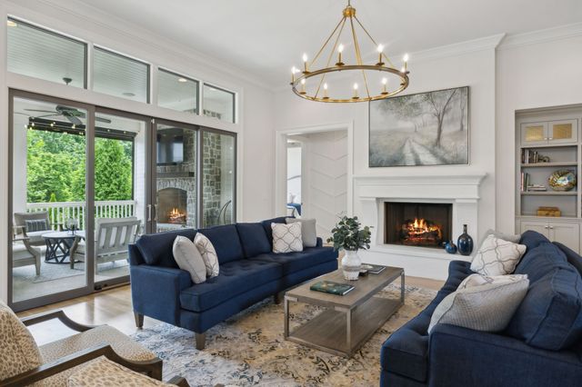 8118 Heirloom Blvd, College Grove, TN 37046