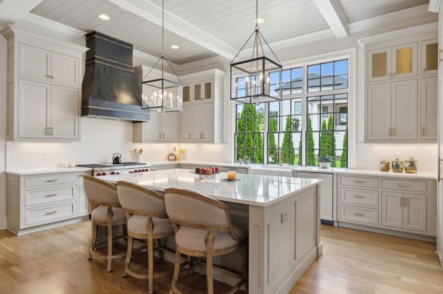 8118 Heirloom Blvd, College Grove, TN 37046