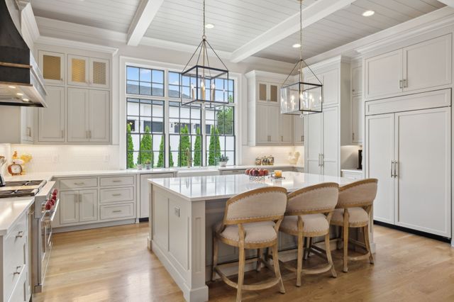 8118 Heirloom Blvd, College Grove, TN 37046