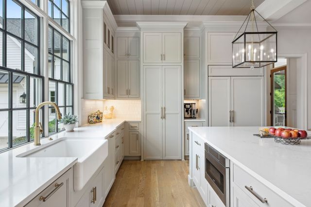 8118 Heirloom Blvd, College Grove, TN 37046