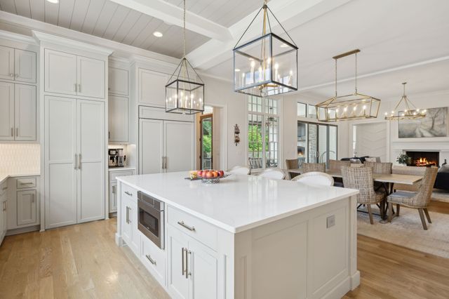 8118 Heirloom Blvd, College Grove, TN 37046