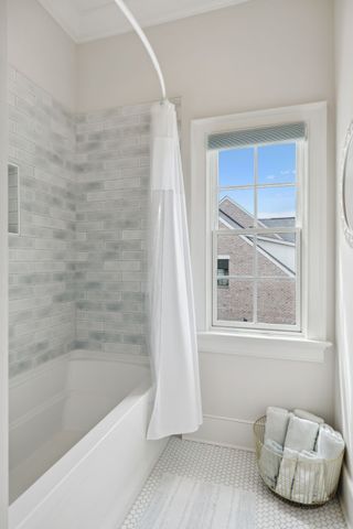 8118 Heirloom Blvd, College Grove, TN 37046