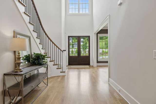 8118 Heirloom Blvd, College Grove, TN 37046