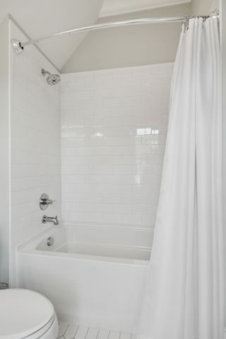 8118 Heirloom Blvd, College Grove, TN 37046