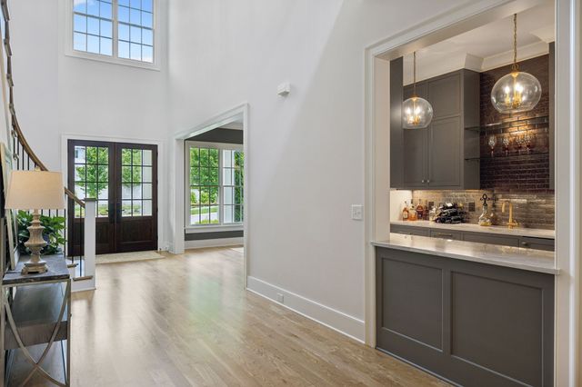 8118 Heirloom Blvd, College Grove, TN 37046