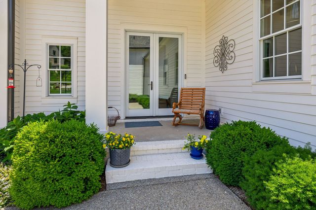 8118 Heirloom Blvd, College Grove, TN 37046