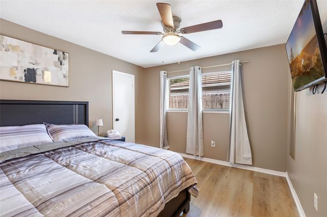 17711 Smooth Rock Falls Drive, Spring, TX 77379