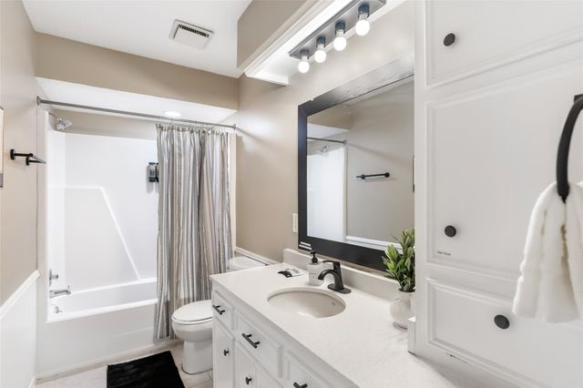 17711 Smooth Rock Falls Drive, Spring, TX 77379