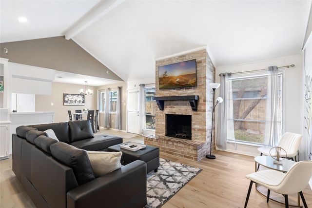 17711 Smooth Rock Falls Drive, Spring, TX 77379