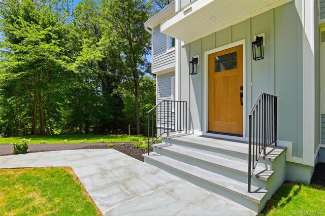 42 Euclid Avenue, Ardsley, NY 10502