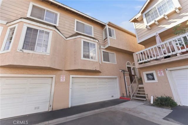 2915 E 60th Pl A, Huntington Park, CA 90255