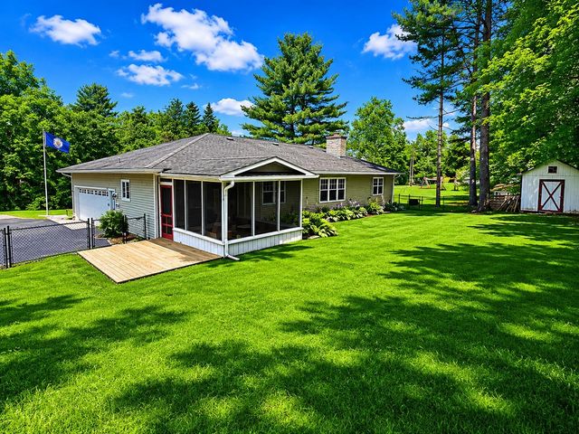 69 Edgewood Drive, Newport City, VT 05855