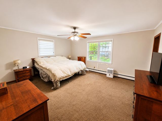 69 Edgewood Drive, Newport City, VT 05855