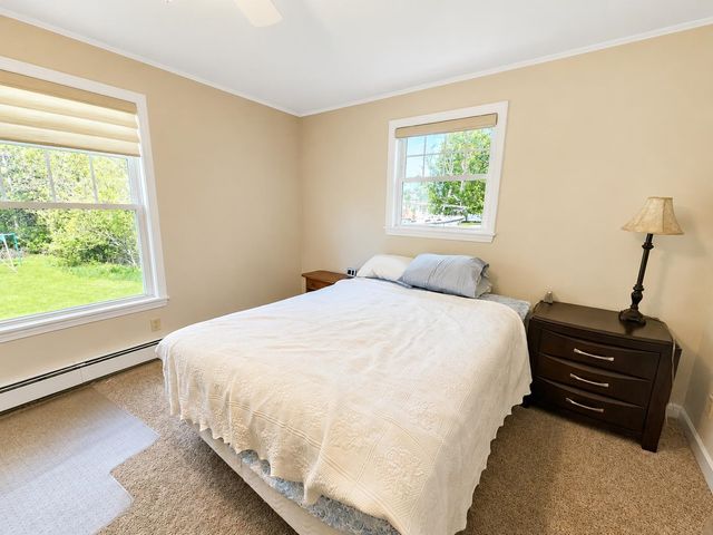 69 Edgewood Drive, Newport City, VT 05855