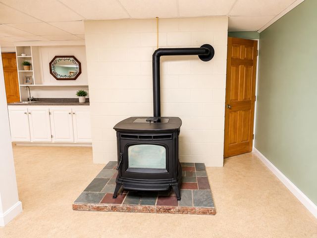 69 Edgewood Drive, Newport City, VT 05855