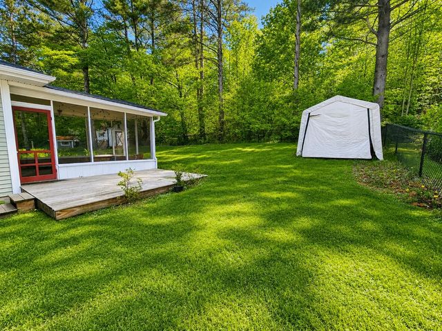 69 Edgewood Drive, Newport City, VT 05855