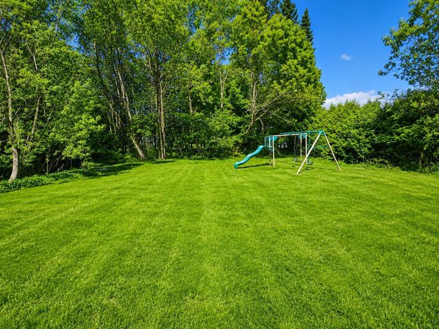 69 Edgewood Drive, Newport City, VT 05855
