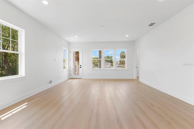 1868 MISSISSIPPI AVENUE NE, St Petersburg, FL 33703