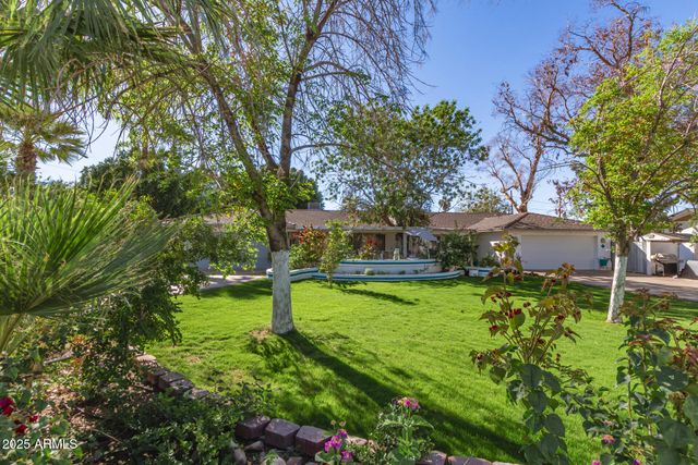 5545 E EARLL Drive, Phoenix, AZ 85018