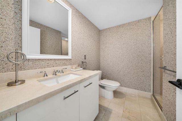 6799 Collins Ave 1102, Miami Beach, FL 33141