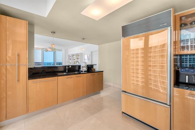 6799 Collins Ave 1102, Miami Beach, FL 33141