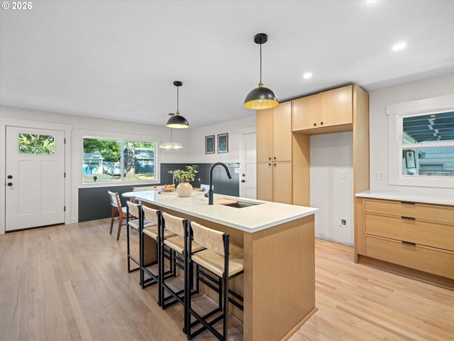 11007 Se 52ND Ave, Milwaukie, OR 97222