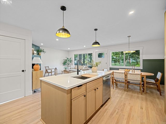 11007 Se 52ND Ave, Milwaukie, OR 97222