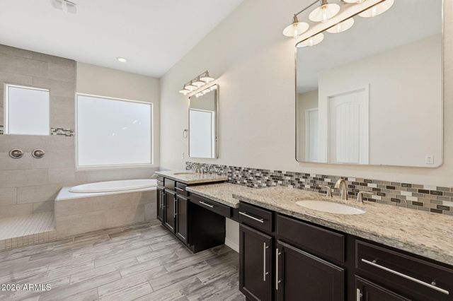 3500 E PENEDES Drive, Gilbert, AZ 85298