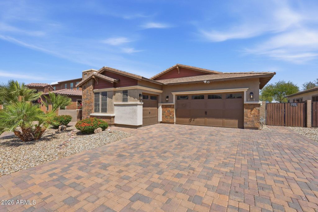 3500 E PENEDES Drive, Gilbert, AZ 85298
