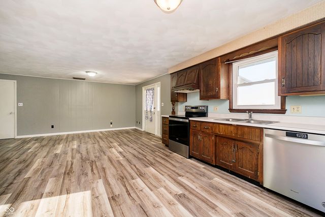 14658 N 100 E, Summitville, IN 46070